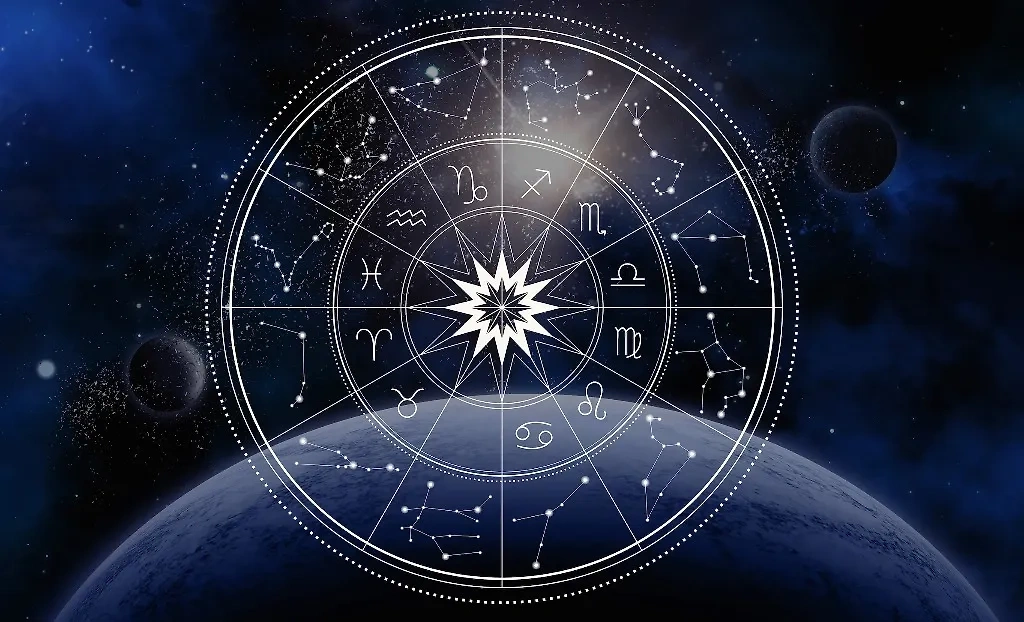 Каким знакам зодиака стоит особенно внимательно проживать 25 января, когда будет Волчья Луна. Фото © Shutterstock