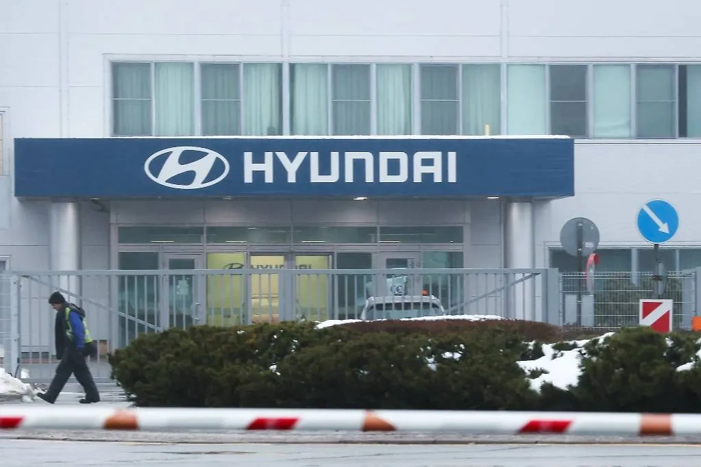 Автомобильный завод Hyundai в Санкт-Петербурге. Обложка © ТАСС / Александр Демьянчук