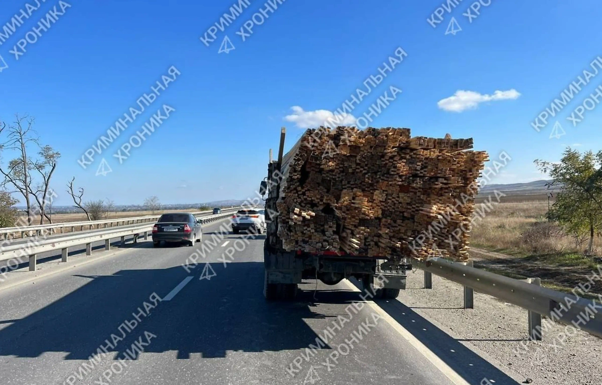 Последствия ДТП в Дагестане. Фото © Telegram / КРИМИНАЛЬНАЯ ХРОНИКА МВД ДАГЕСТАНА