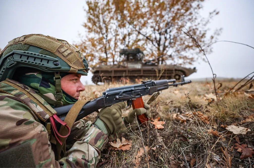 Армия России уничтожает противника в Курской области. Обложка © ТАСС / Александр Река