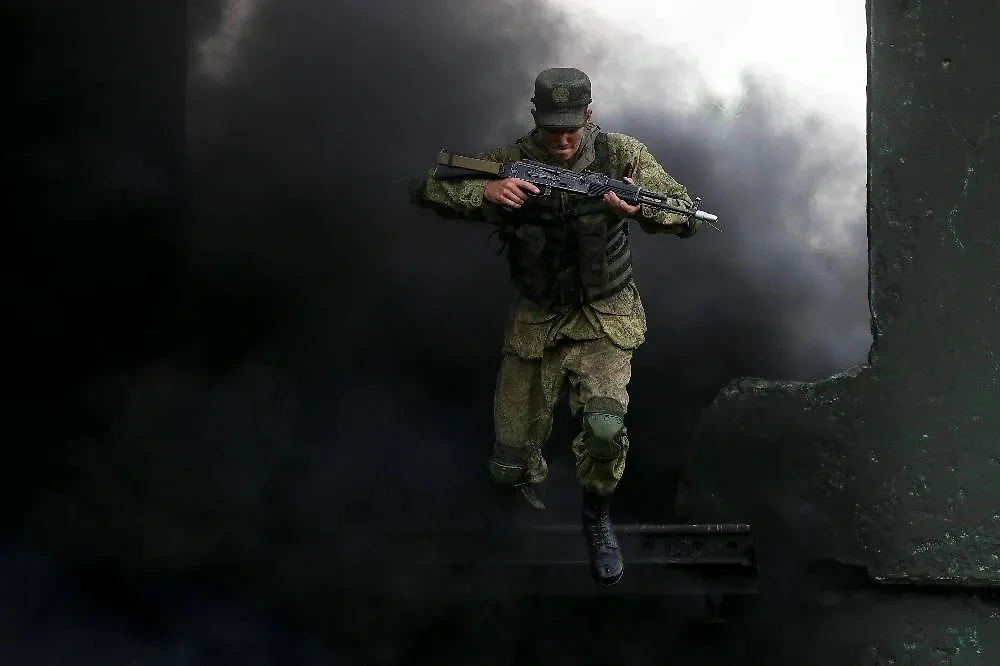 Почему военные никогда не жалуются? Фото © ТАСС / Сергей Бобылев