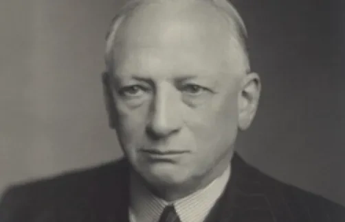 Исполнительный директор пивоварен Гиннесса сэр Хью Бивер. Фото ©&nbsp;Wikipedia / Walter Stoneman