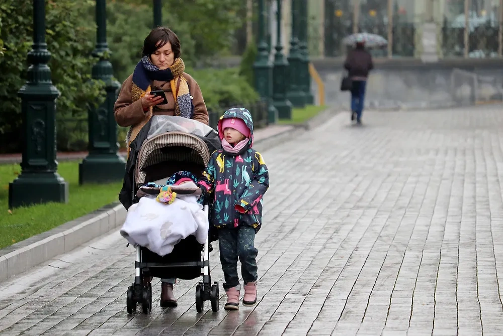 С 1 декабря вырастут социальные выплаты. Обложка © Shutterstock / FOTODOM / Oleg Elkov