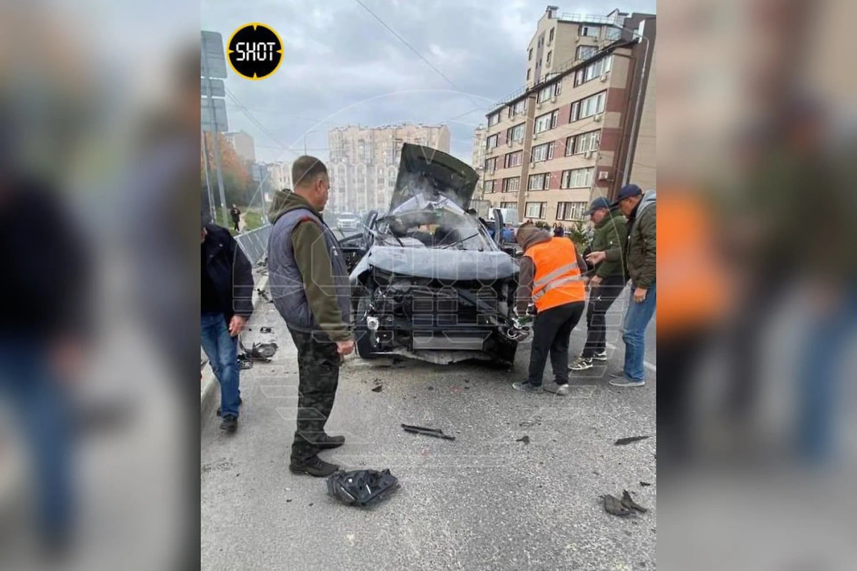 Место взрыва машины военного в Севастополе. Фото © SHOT