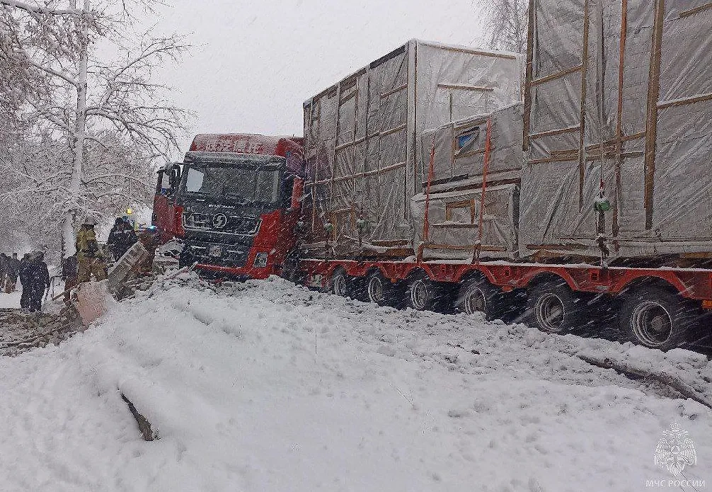 ДТП в Кировской области. Фото © Telegram / МЧС Кировской области