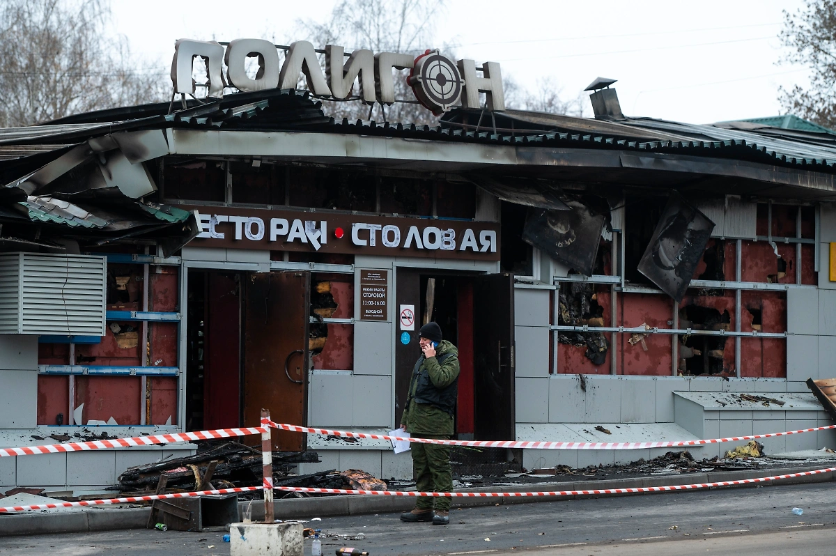 В клубе «Полигон» погибли 13 человек. Фото © ТАСС / AP / Dmitry Serebryakov