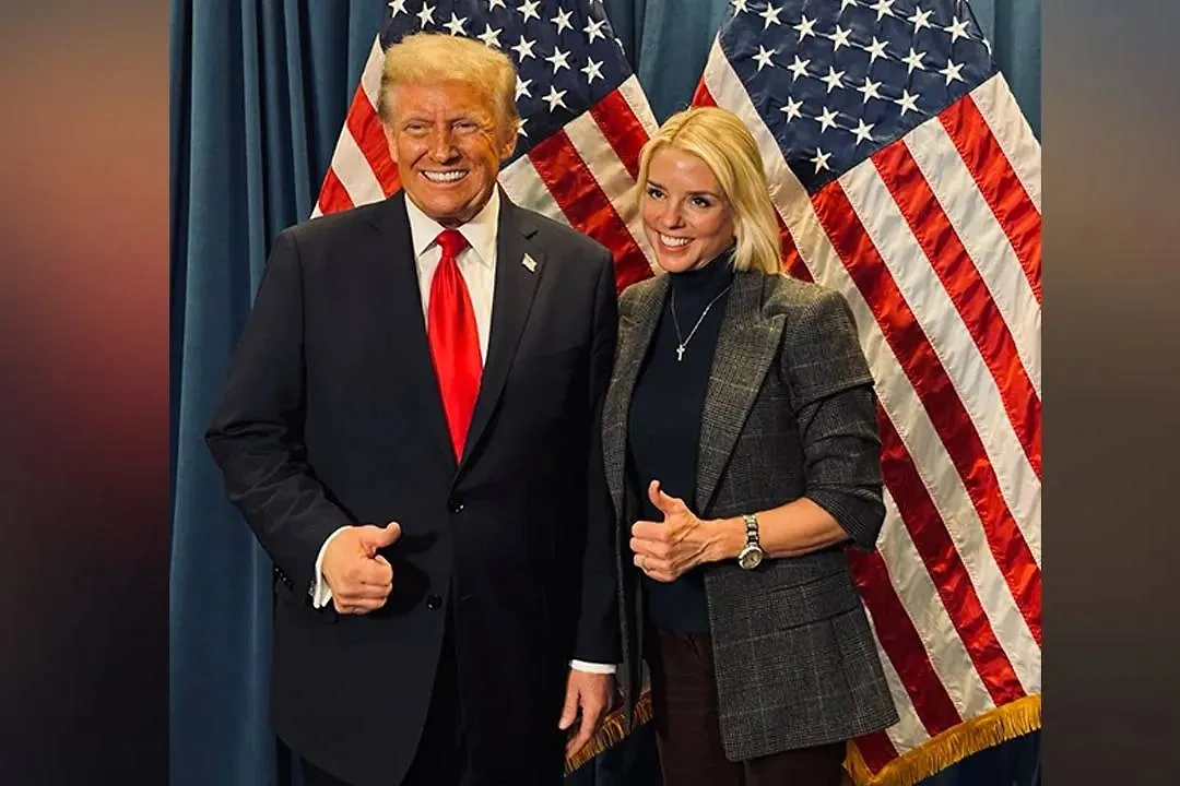 Дональд Трамп и Пэм Бонди. Обложка © X / Pam Bondi