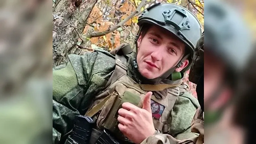 Боец ВС РФ Росс Макэлвенни. Обложка © личный архив / RT