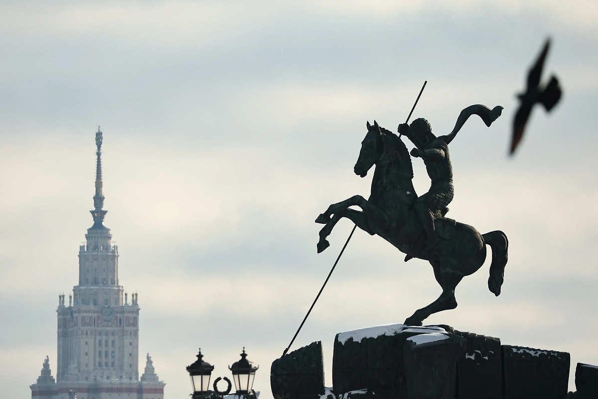 Памятник Георгию Победоносцу в Москве. Обложка © Life.ru