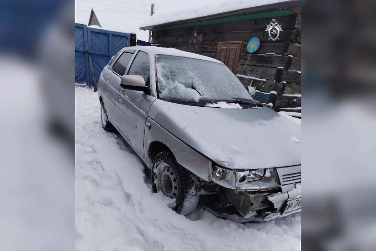 Автомобиль, на котором пьяный житель Омской области насмерть сбил девочку на санках. Обложка © Telegram / СУ СК России по Омской области