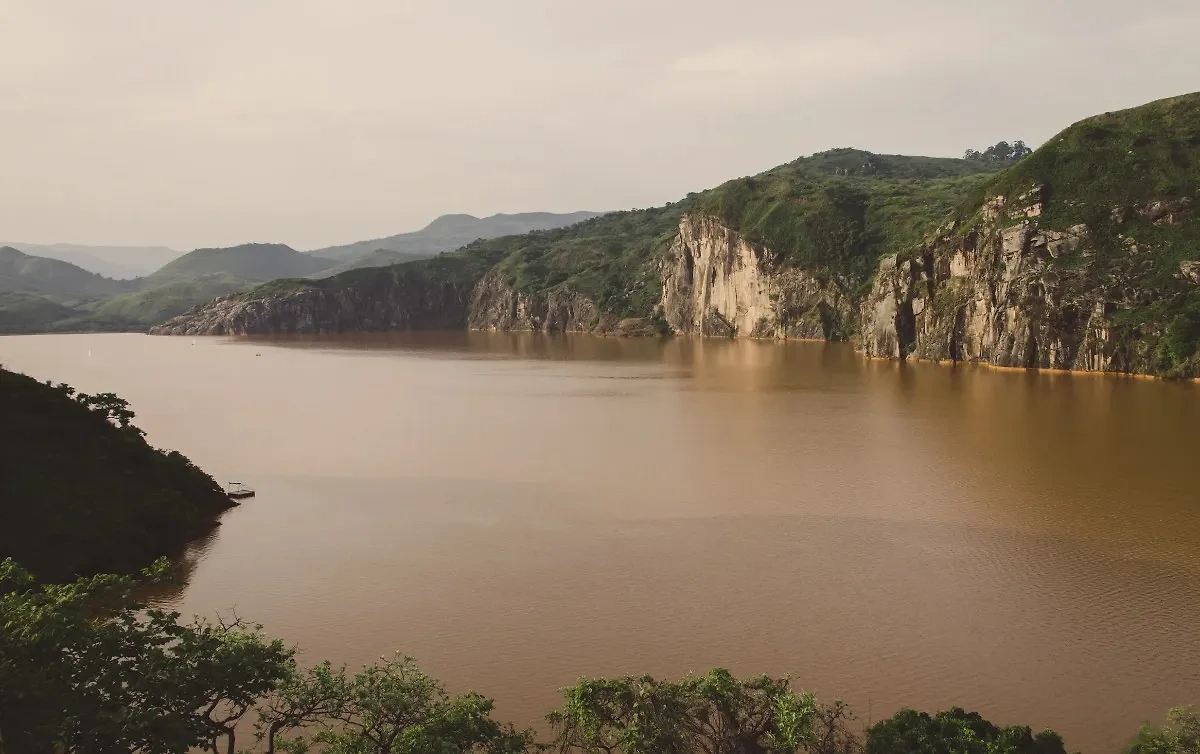 Озеро Ньос (Камерун). Обложка © Shutterstock