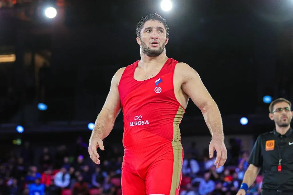 Абдулрашид Садулаев. Обложка © ТАСС / mago images / United World Wrestl / Kadir Caliskan