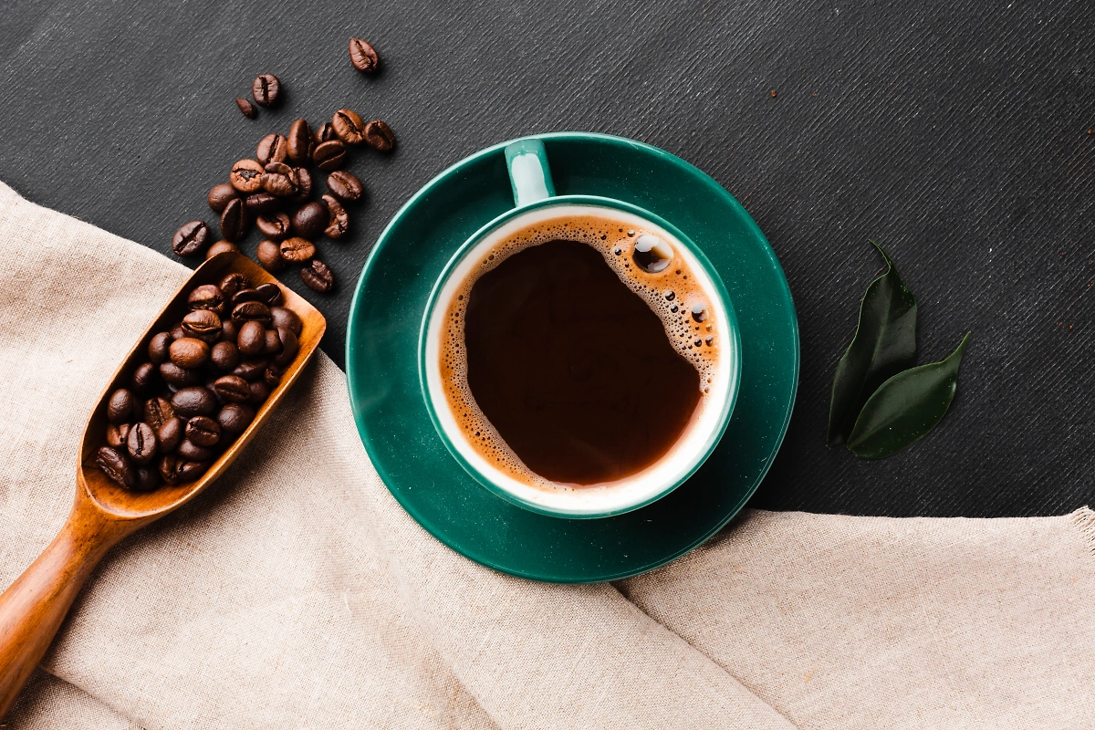 Диетолог Соломатина: Кофе избавляет от необходимости съесть сладкое и калорийное. Обложка © Freepik