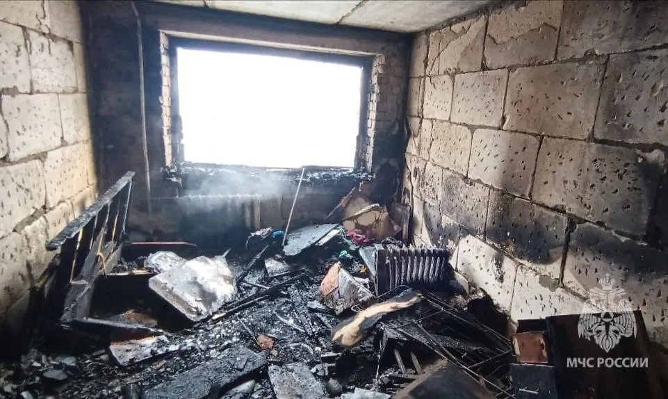 Последствия пожара в общежитии Саратова. Обложка © t.me / МЧС Саратовской области