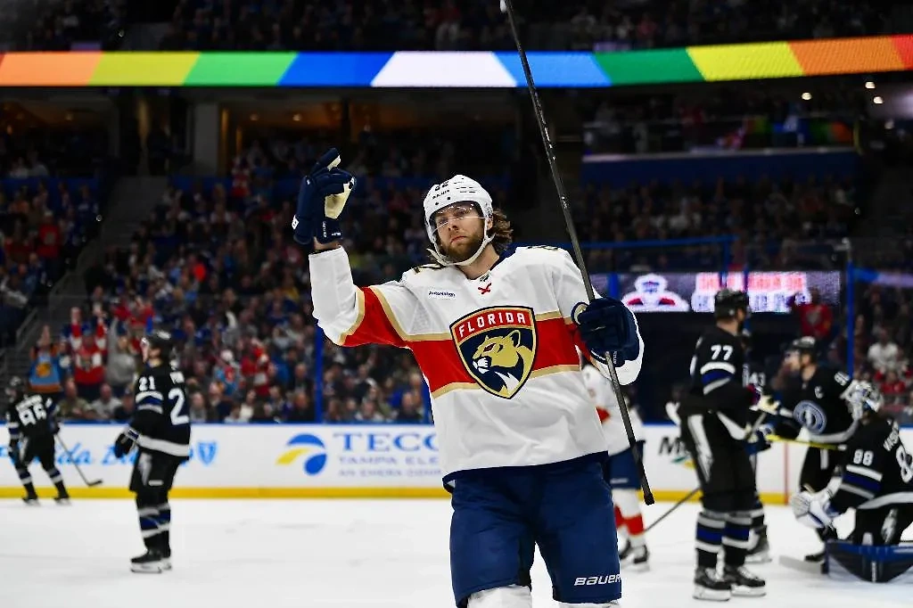 "Флорида" разгромила "Тампу" в матче НХЛ. Обложка © X / Florida Panthers