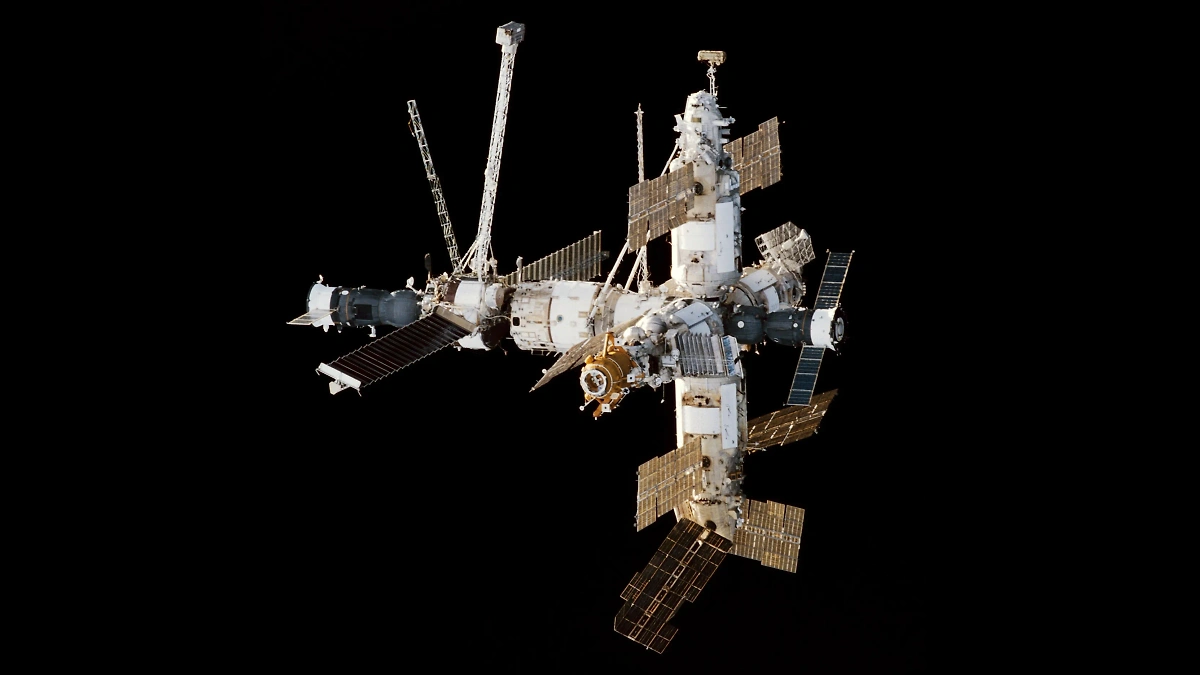 20 февраля — день рождения космической станции "Мир". Фото © Wikipedia / NASA