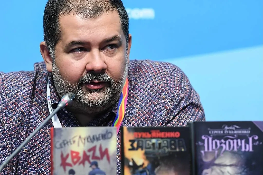 Лукьяненко: Запад настраивал общество против России ещё до ...