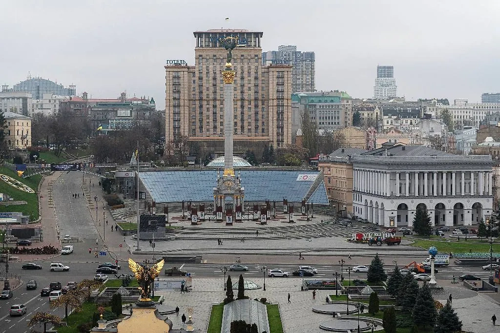 Площадь Независимости. Киев. Обложка © ТАСС / AP / Andrew Kravchenko