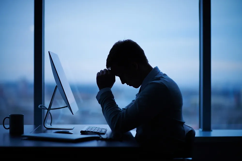 Проблема одиночества есть у тех, кто слишком много внимания уделяет работе. Фото © Shutterstock
