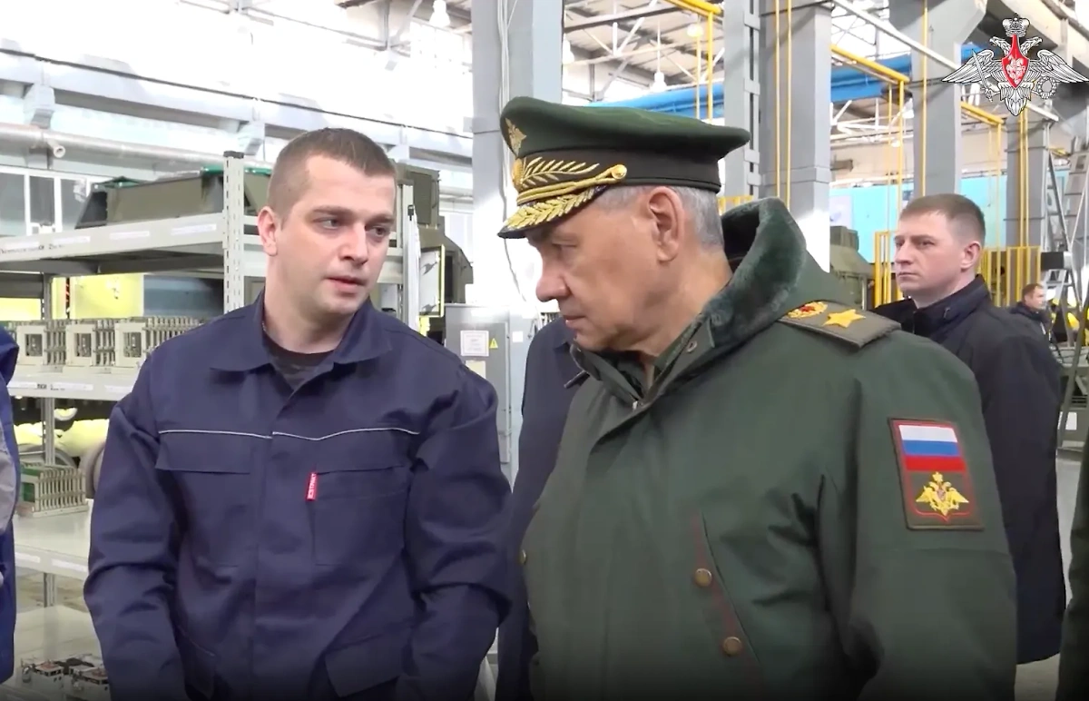 Министр обороны РФ Сергей Шойгу посетил оборонные предприятия в Тульской области. Видео © t.me / Минобороны РФ