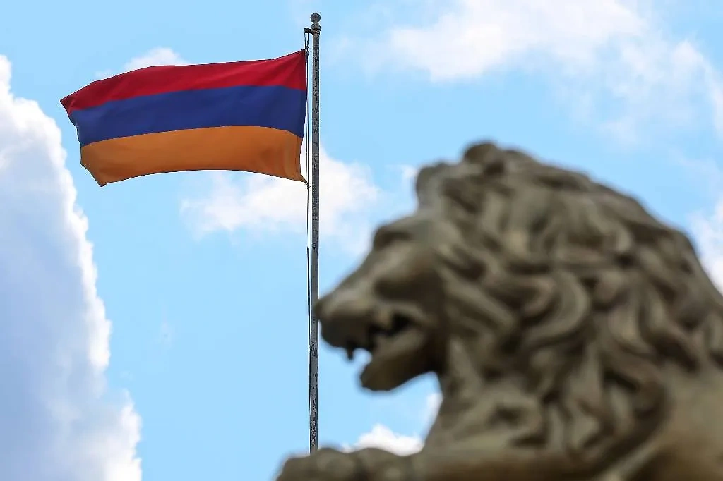 Россия не должна бояться евроустремлений Армении. Обложка © ТАСС / Сергей Савостьянов 