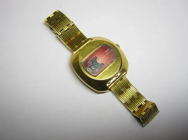 Ценные советские часы: купить или продать? Фото © forums-su.com