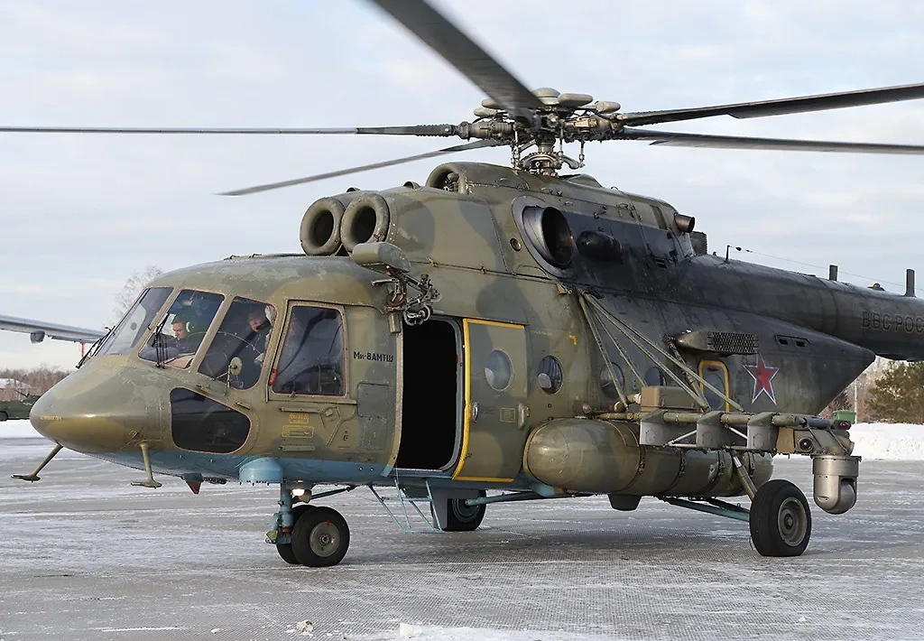 Вертолёт Ми-8АМТШ. Фото © ТАСС / Донат Сорокин
