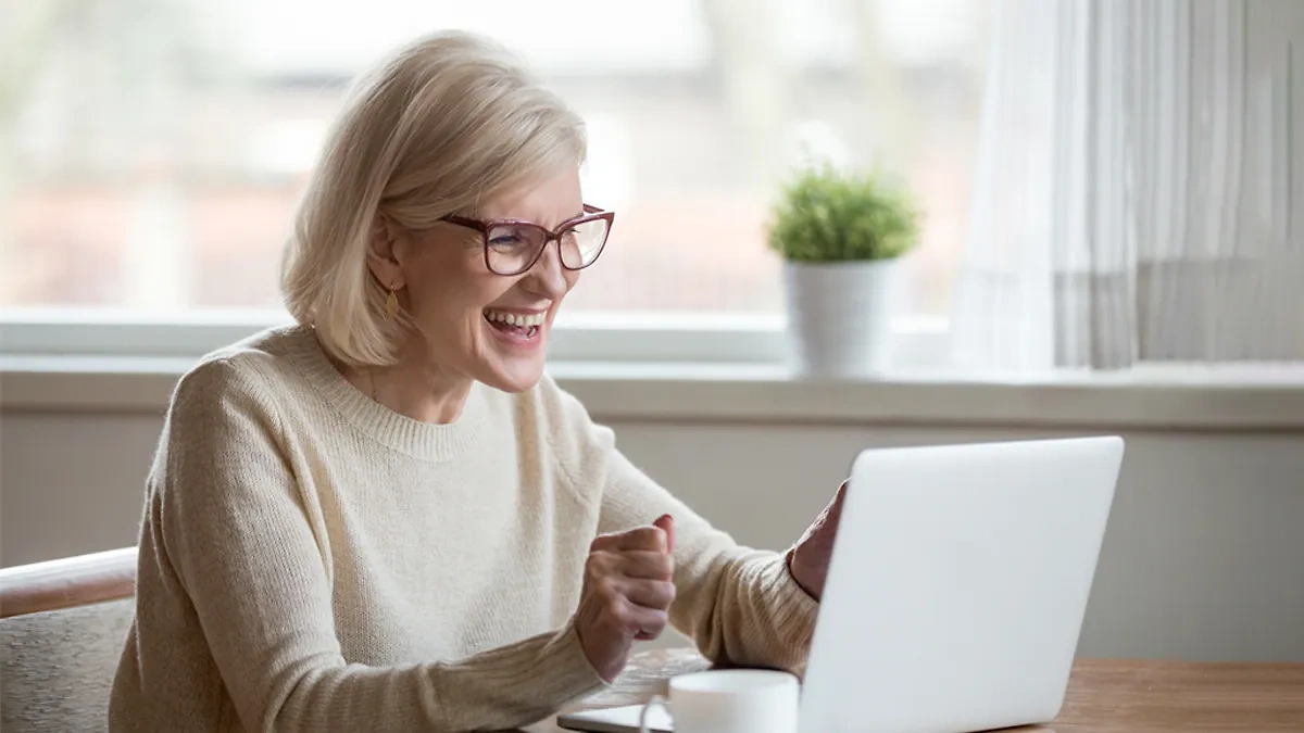 Работающие пенсионеры стали получать больше. Обложка © Shutterstock