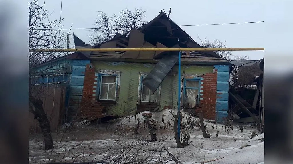 Последствия обстрела ВСУ посёлка Задорожный в Белгородской области. Обложка © Telegram / Настоящий Гладков