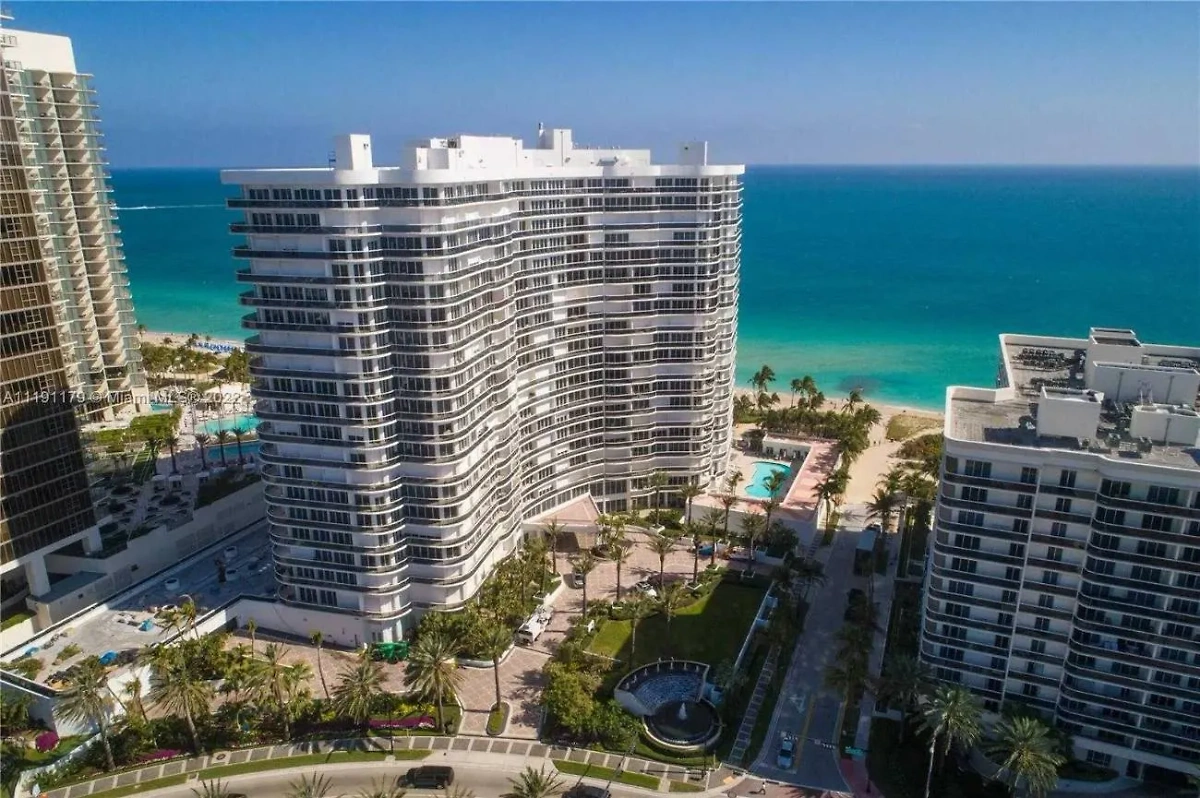 Маджестик тауэр. Маджестик Тауэр Бэл Харбор Майами. Majestic Tower Bal Harbour. Маджестик Тауэр Бэл Харбор. Маджестик Тауэр Бэл Харбор фото.