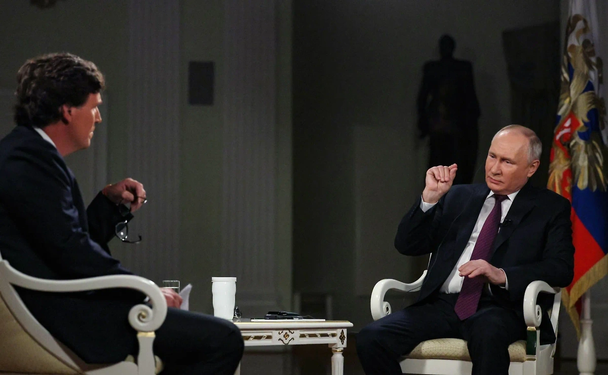 Президент РФ Владимир Путин на интервью журналисту Такеру Карлсону. Обложка © Kremlin.ru