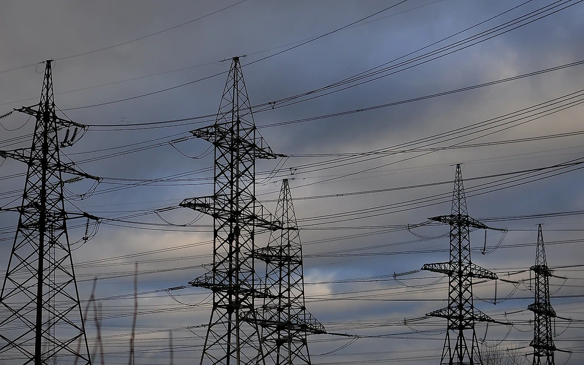 Восстановленное энергоснабжение Крыма после подрыва опор линии электропередачи на Украине. Фото © ТАСС / Zuma / Danil Shamkin