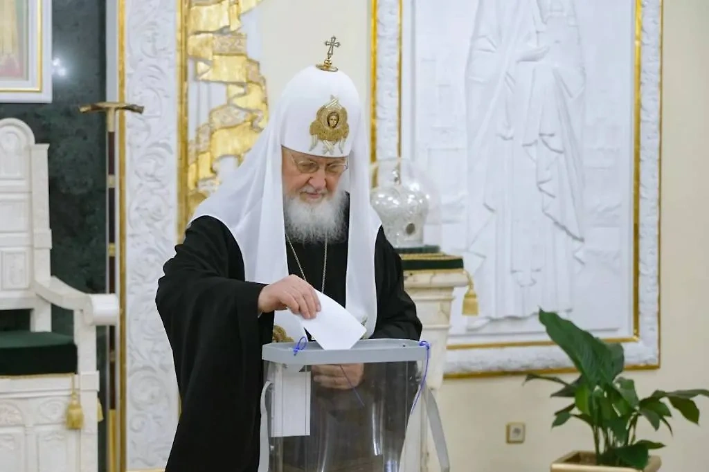 Патриарх Кирилл проголосовал на выборах президента РФ. Фото © ТАСС / Пресс-служба патриарха