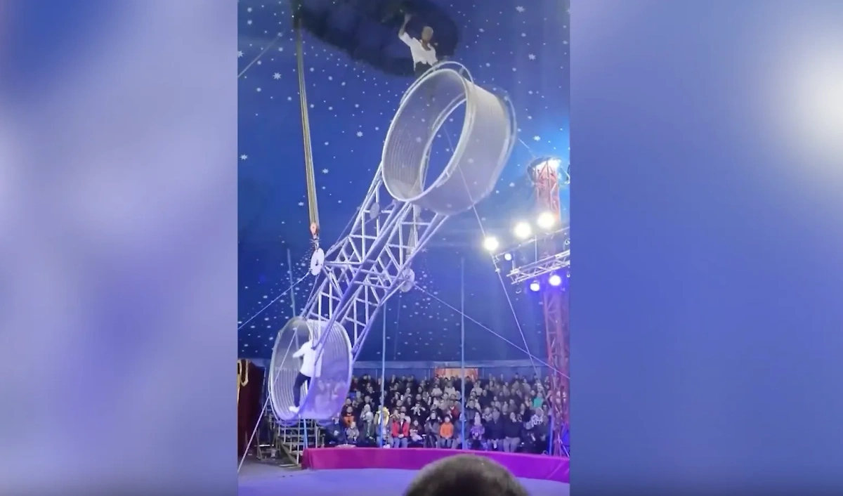Артист цирка упал с высоты в Находке. Видео © VK / "Моё Приморье"