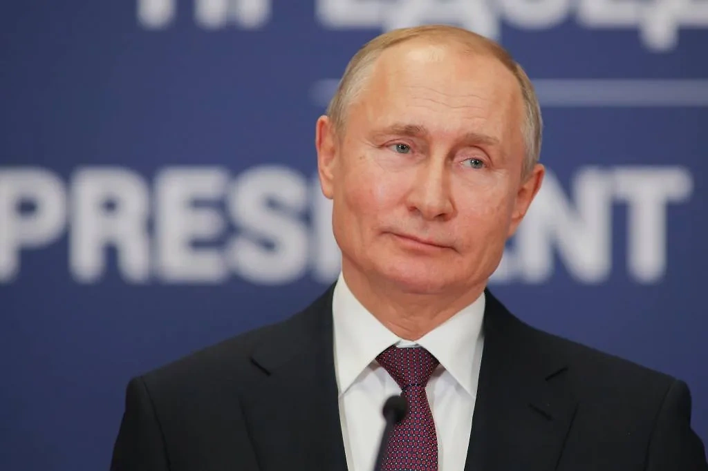 Президент России Владимир Путин. Обложка © Shutterstock / Sasa Dzambic Photography