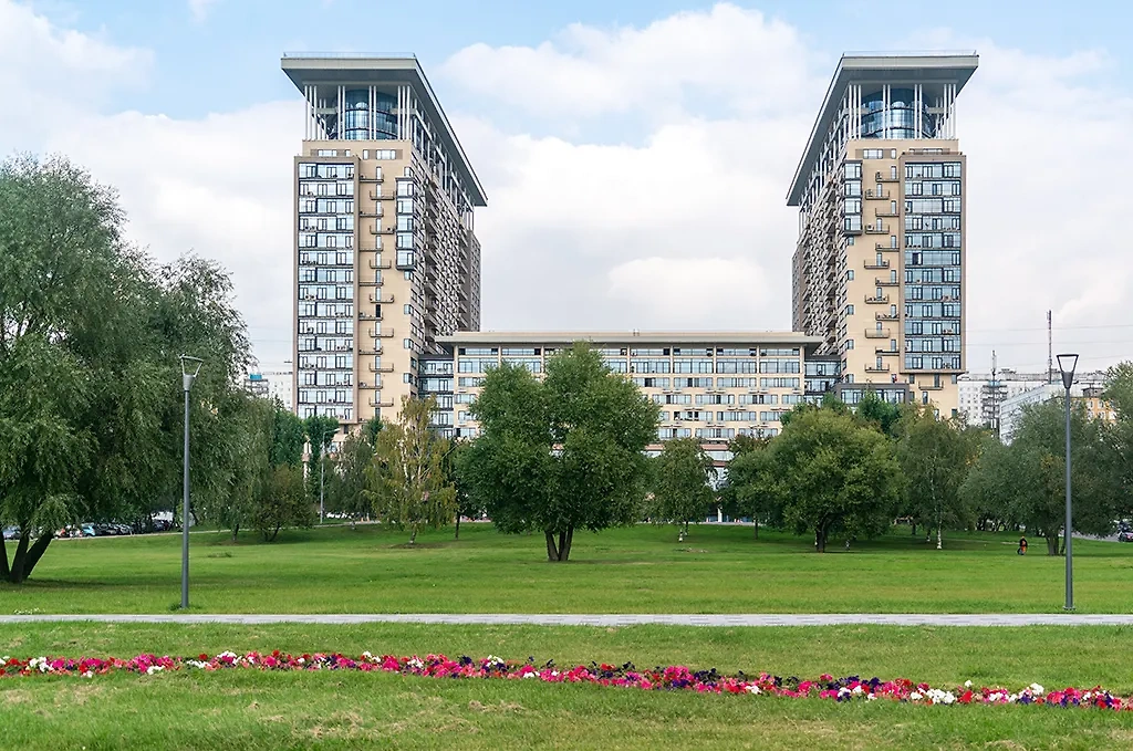 Дом бизнес-класса, Москва. Фото © ТАСС / Альберт Гарнелис