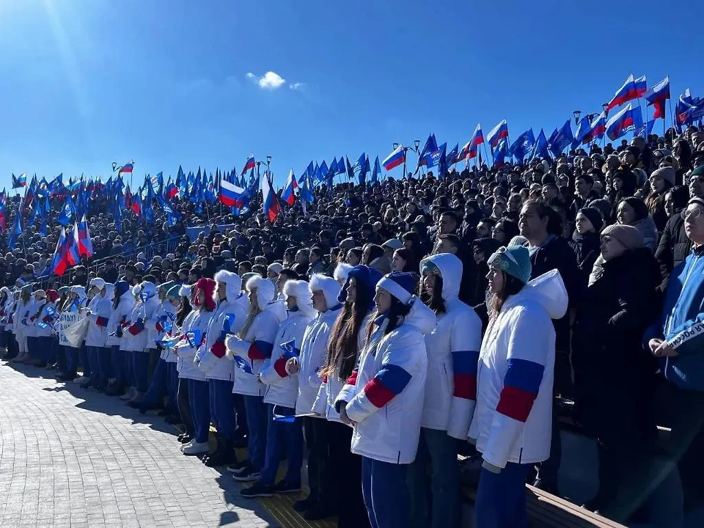 Митинг-концерт "Вместе! За Россию!" в Волгограде. Обложка © Telegram / Единая Россия. Официально