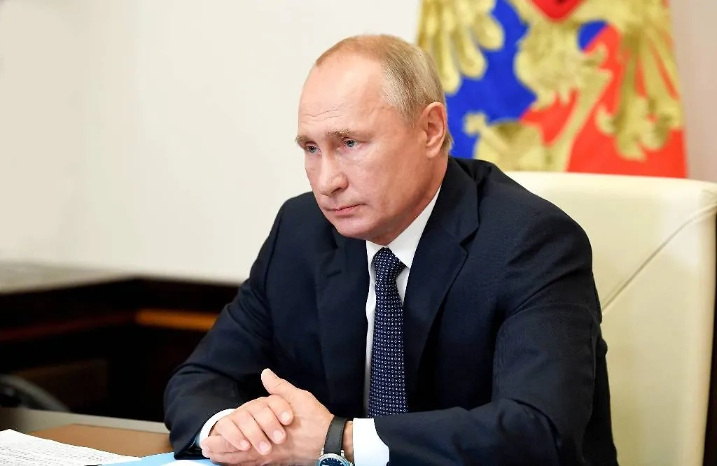 Президент России Владимир Путин. Обложка © Shutterstock / Aynur Mammadov