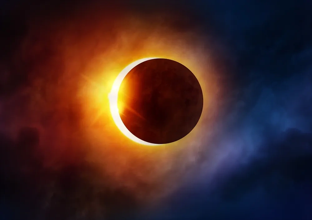 Жители Земли 8 апреля увидят, как Луна полностью закроет Солнце. Обложка © Shutterstock / FOTODOM