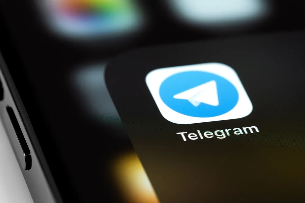 Telegram заработал после масштабного сбоя. Обложка © Shutterstock / FOTODOM / Primakov
