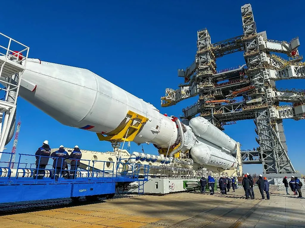 Ракета-носитель "Ангара-А5". Обложка © ТАСС / "Роскосмос медиа" / Белый Андрей