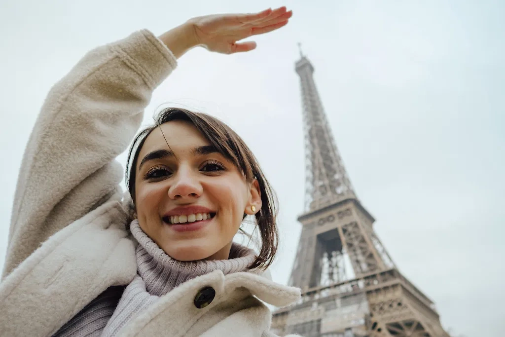 Эйфелева башня — главный туристический символ Парижа и всей Франции. Фото © Shutterstock / FOTODOM
