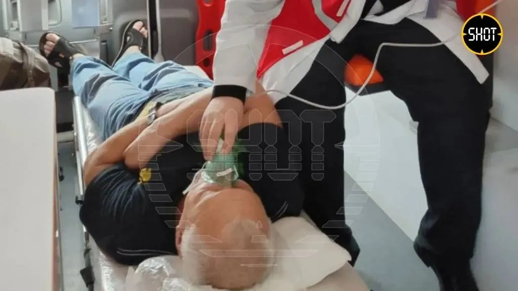 Мужчина, которому стало плохо на рейсе Бангкок – Екатеринбург. Обложка © Telegram / SHOT