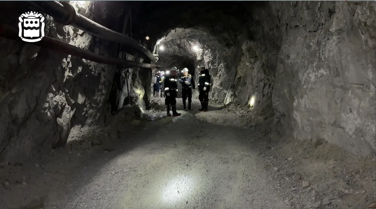Работа спасателей на руднике "Пионер". Обложка © Telegram / Амурская область | Правительство