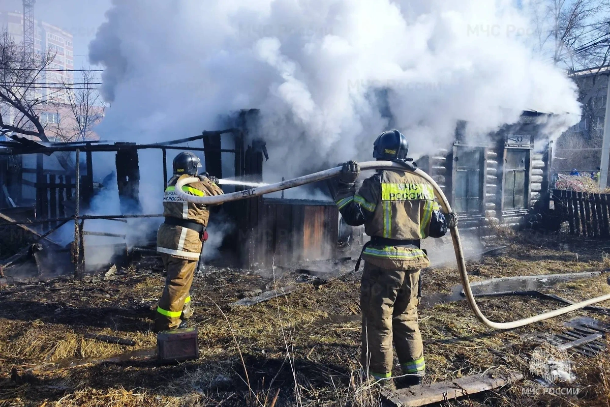 В Амурской области во время пожара погибли трое мужчин. Обложка © МЧС Амурской области