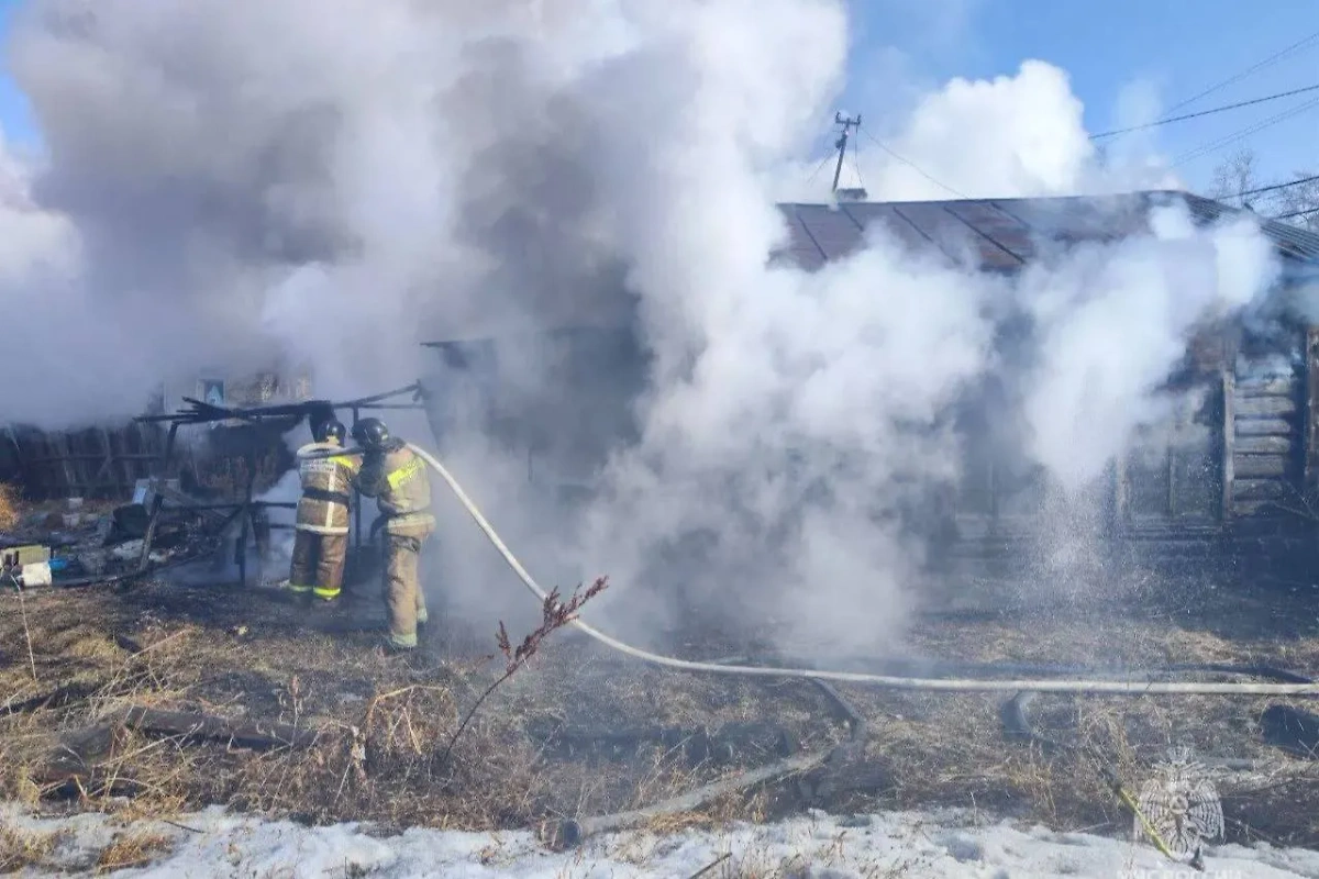 В Амурской области во время пожара погибли трое мужчин. Фото © МЧС Амурской области