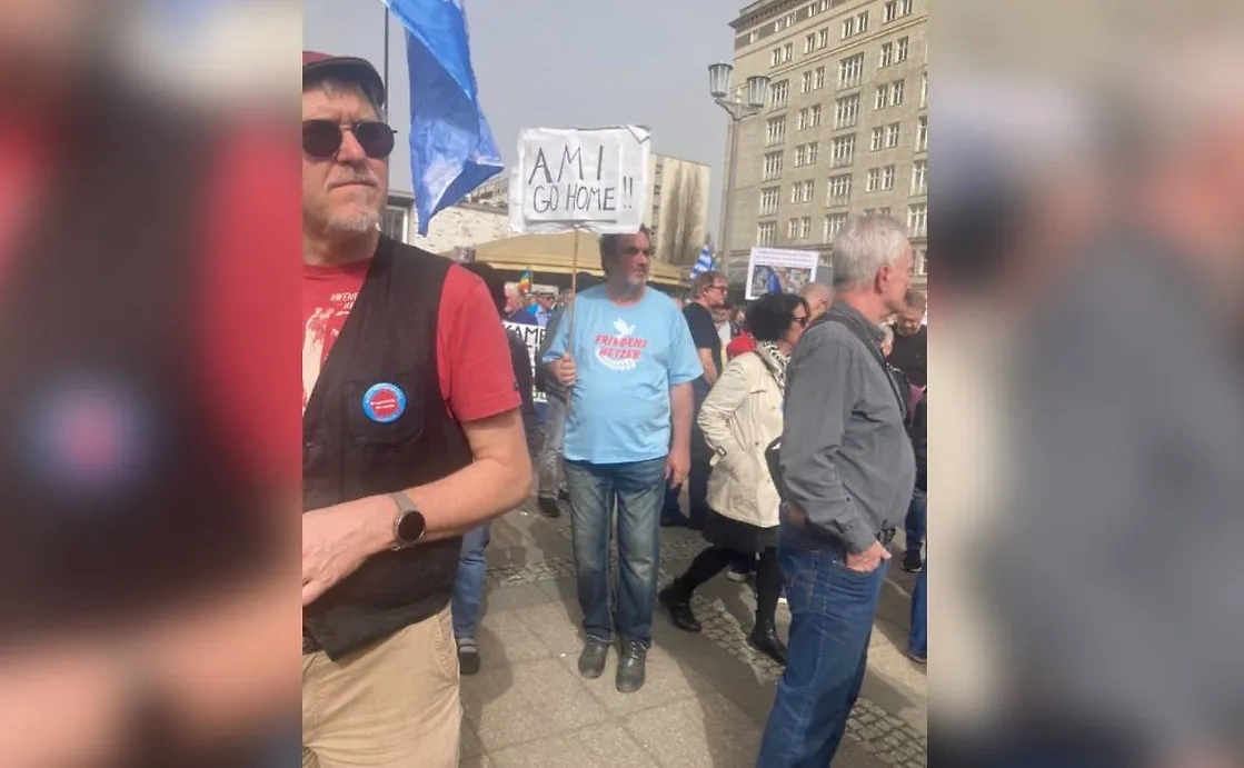 Митинг в Берлине. Фото © Х / vicktop55