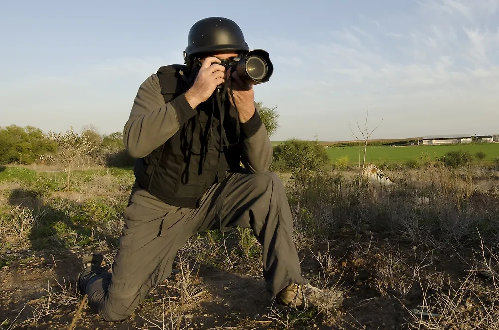 Военкор. Обложка © Shutterstock / FOTODOM / ChameleonsEye