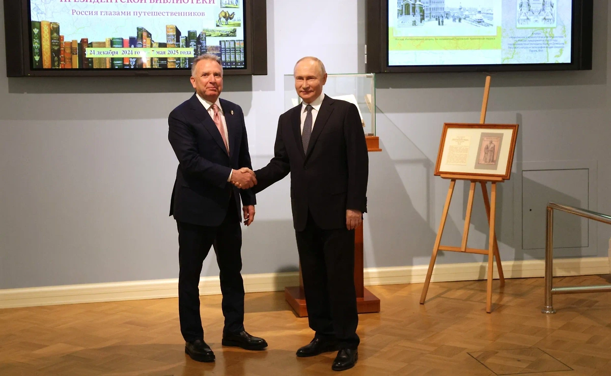 Спецпосланник президента США Стив Уиткофф и президент РФ Владимир Путин. Обложка © Kremlin.ru