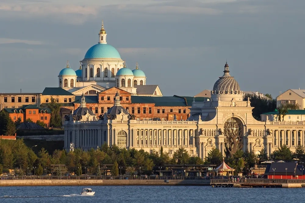 Выпускникам запомнится поездка в другие города. Фото © Shutterstock / FOTODOM / Andrei Stepanov